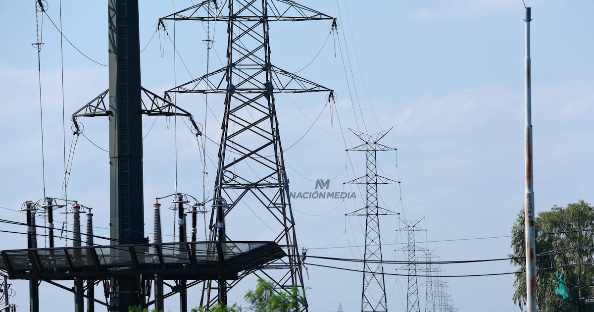 Ande restablece el 93 % de las líneas de energía eléctrica afectadas por severa tormenta