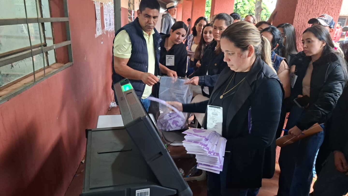 La alianza opositora da el golpe y recupera varios municipios en San Pedro