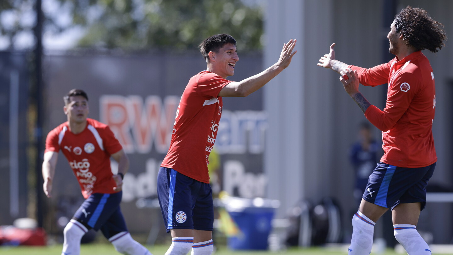 Alexis Cañete, feliz con su experiencia en la Albirroja