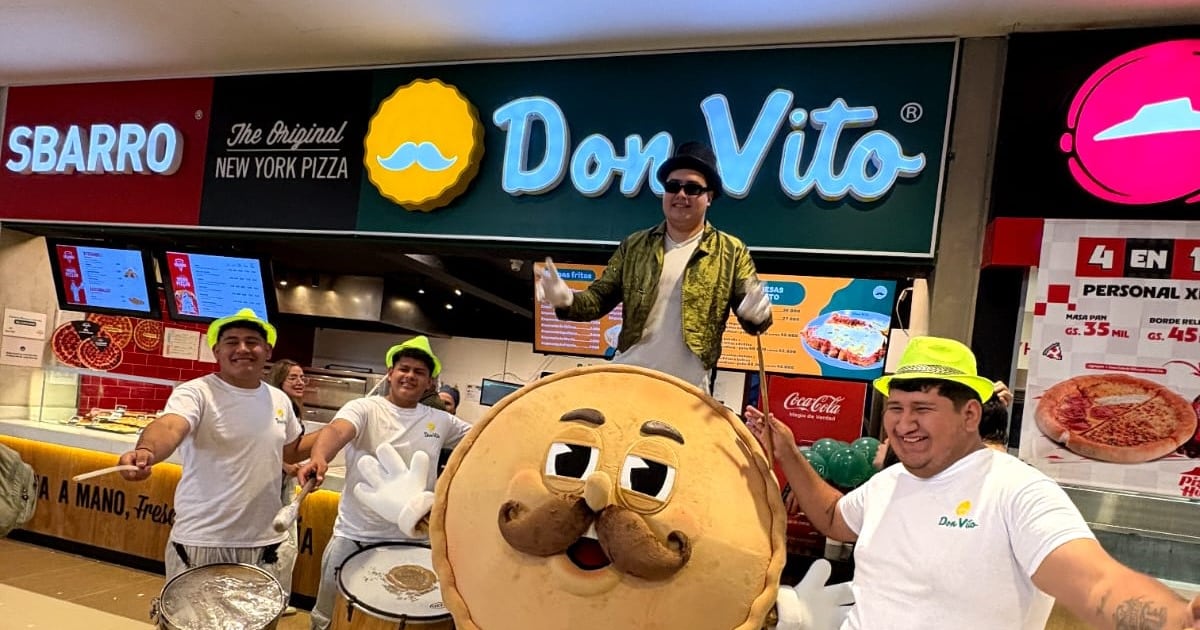 Lluvia de empanadas Don Vito cayó en Pinedo Shopping