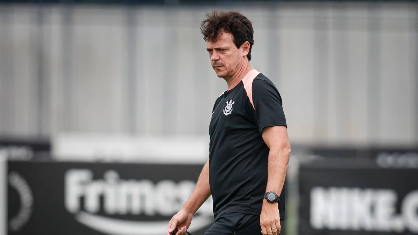 Corinthians despide al técnico Fernando Diniz