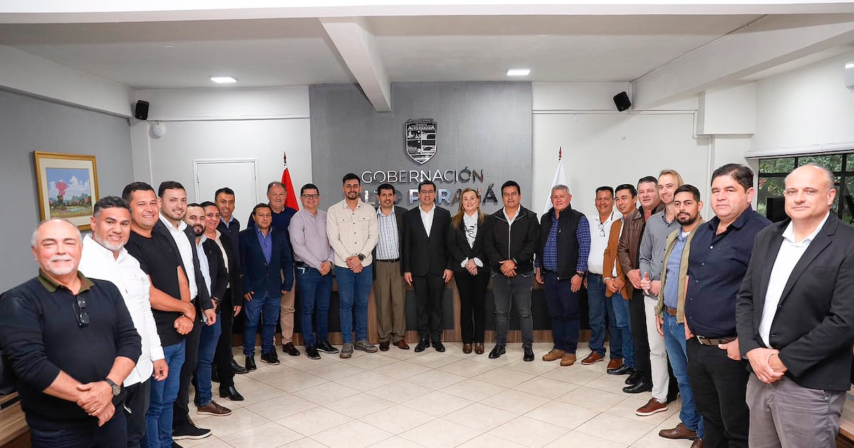 Gobernador de Alto Paraná reunió a 21 intendentes electos para fortalecer el trabajo conjunto