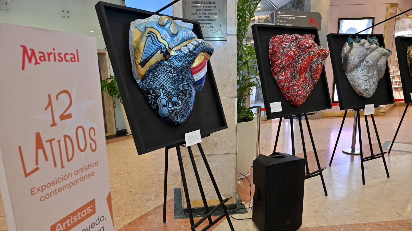 Doce latidos en el Shopping Mariscal