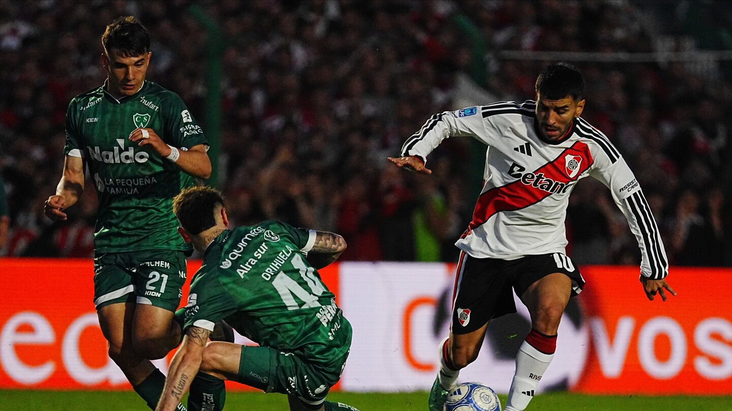 River empata con Sarmiento en Junín y deja puntos valiosos en el camino