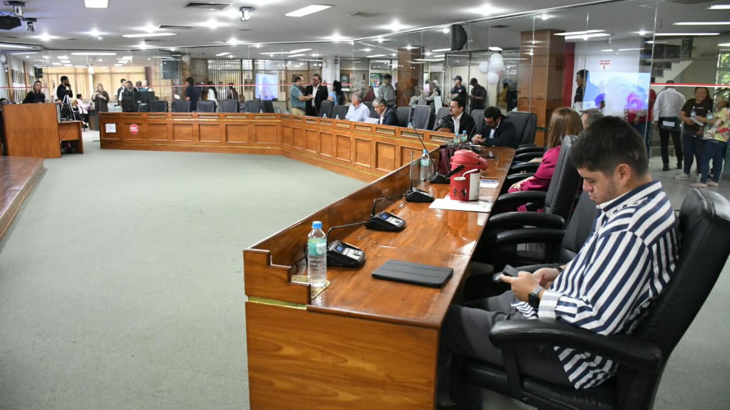 Asunción: Convocatoria a sesión extraordinaria para analizar presupuesto 2027 con incremento salarial