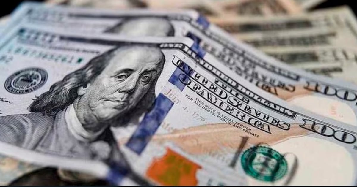 Equipo Económico recibirá a gremios de la producción para analizar la caída del dólar