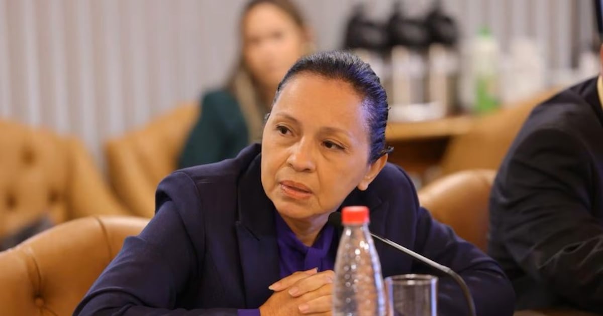 Yolanda Paredes plantea un acuerdo escrito para la oposición en 2028