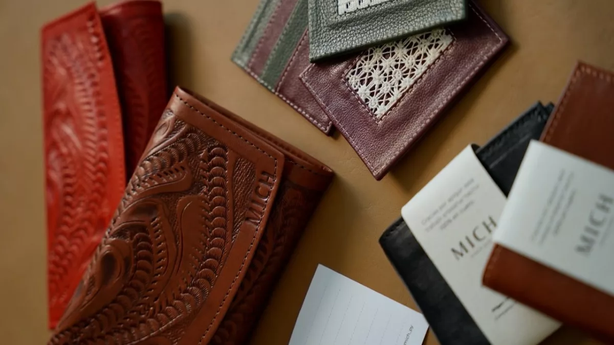 El cuero artesanal encuentra nuevas oportunidades en la moda con diseños que trascienden las tendencias