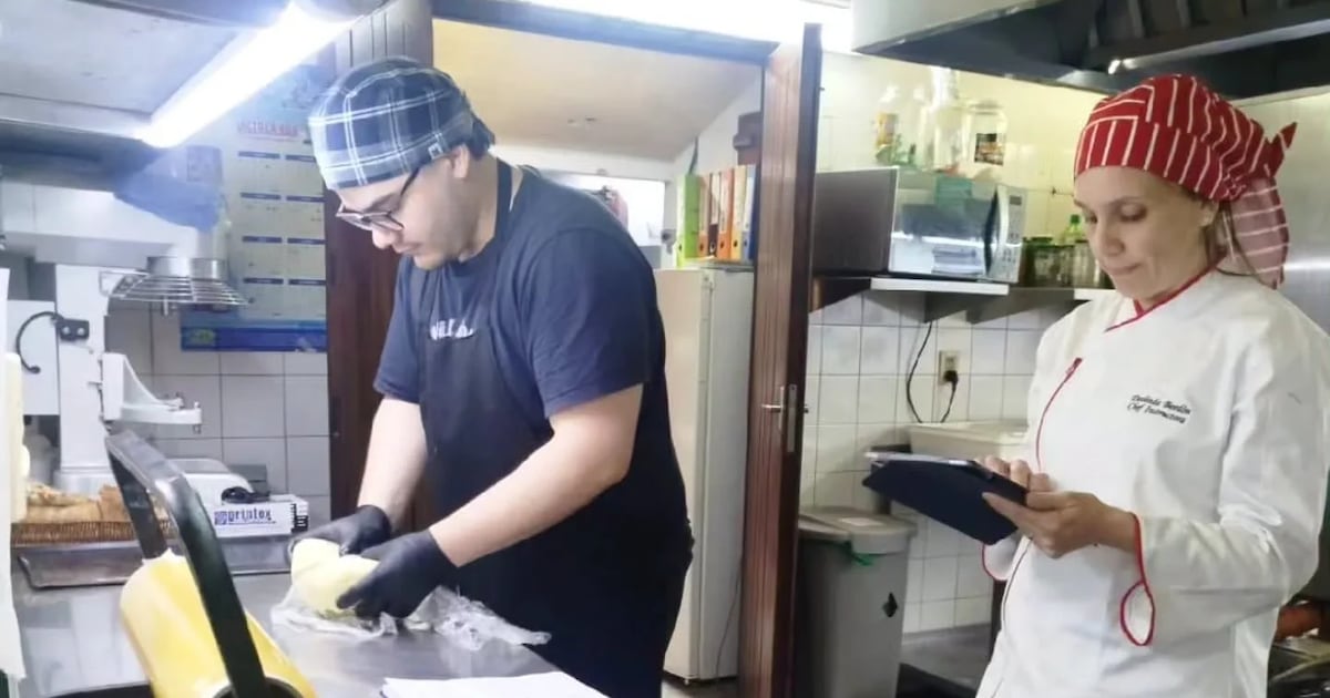 Itapúa certifica a 54 trabajadores para fortalecer los servicios turísticos