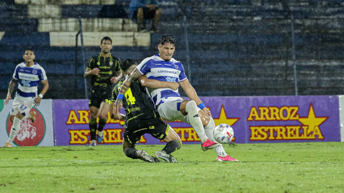 2 de Mayo salvó un punto sobre el final