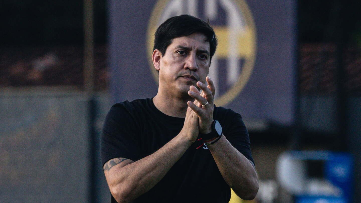 José Arrúa alcanza 250 partidos dirigiendo a Sportivo Trinidense