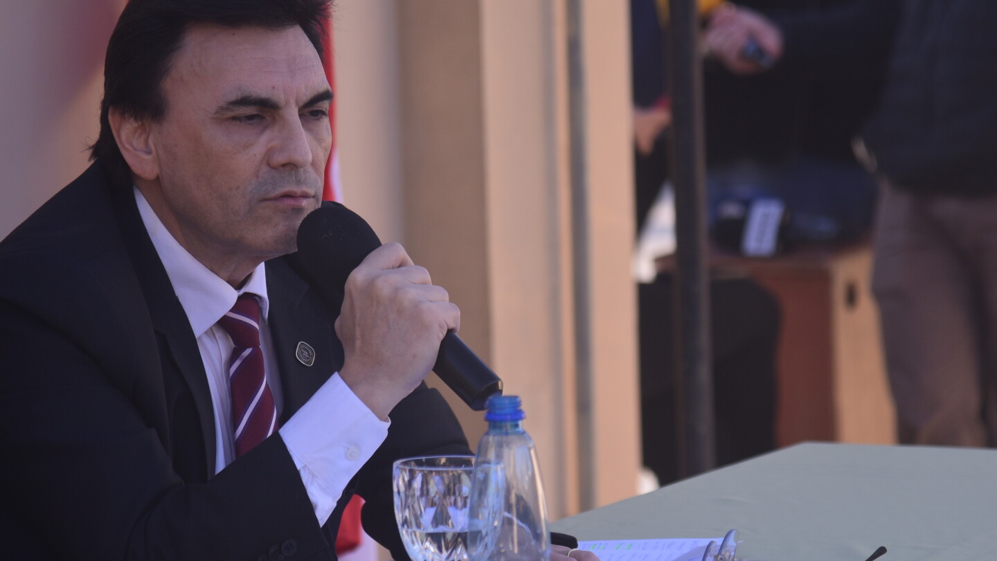 Dieron por terminadas las funciones de Carlos Pereira como asesor Ad honorem del IPS