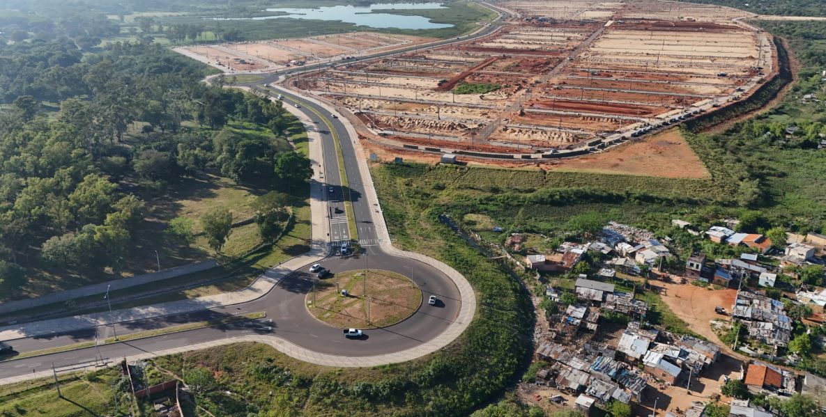 Peña anunció obras para viviendas de 2.000 familias en el nuevo barrio Bañado Tacumbú